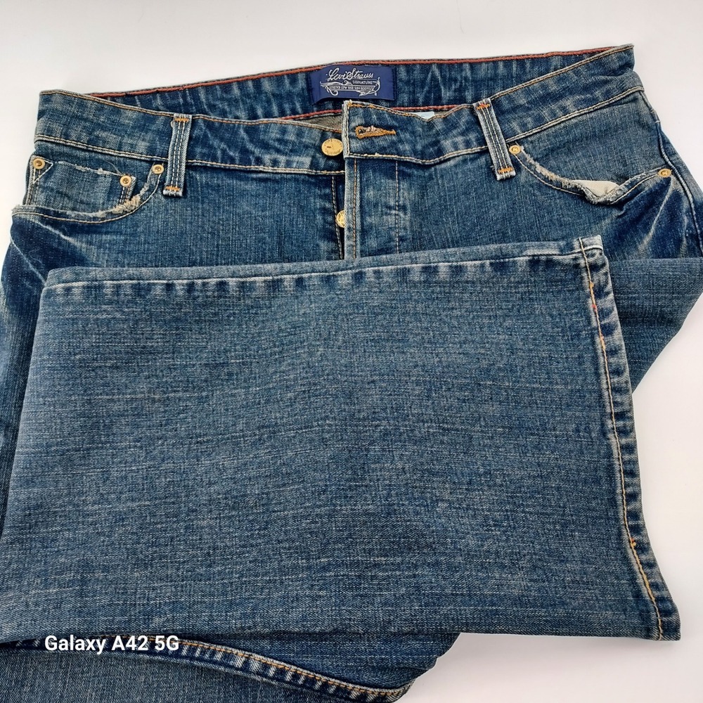 Signature by Levi Strauss Low Rise Slim Bootcut Jeans Blue Juniors‎ 15 Stretch